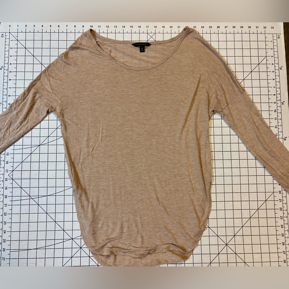 Banana Republic Women’s Size XS Tan Long Sleeve Shirt